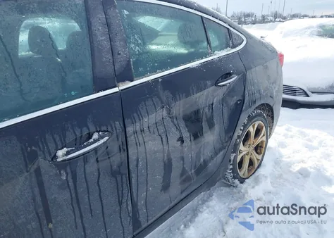 2017 Chevrolet Cruze Premier Auto z USA, uszkodzony, nr VIN 1G1BF5SM6H7102001